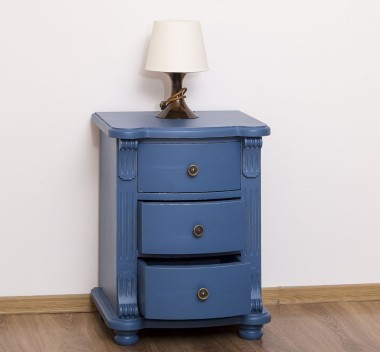 Nightstand with 3 curved drawers