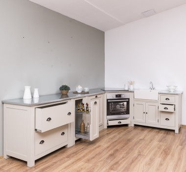 Kitchen furniture with 2 doors, 3 drawers, oak top - sink is not included in the price