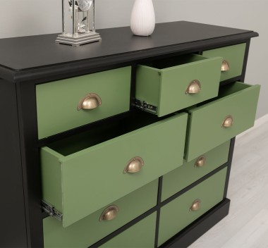 Chest of drawers with 9 drawers