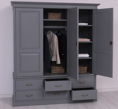 Wardrobe with 3 doors and 6 drawers