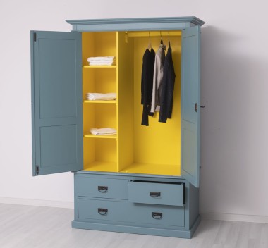 Wardrobe with 2 doors and 3 drawers