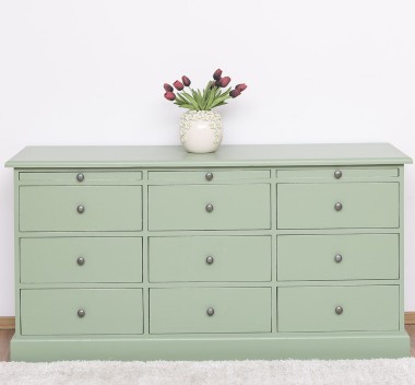 Chest of drawers with 9 drawers