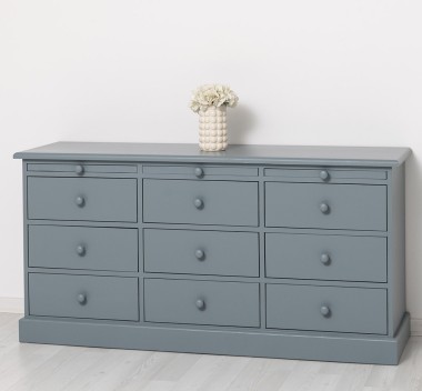 Chest of drawers with 9 drawers