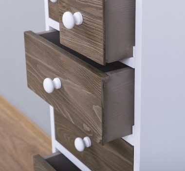 Narrow chest of drawers with 8 drawers