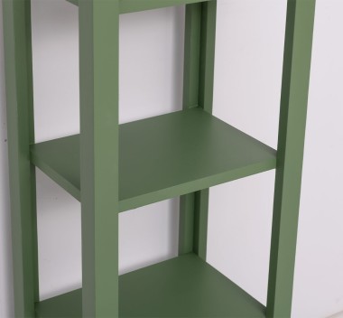 Shelf with 4 shelves