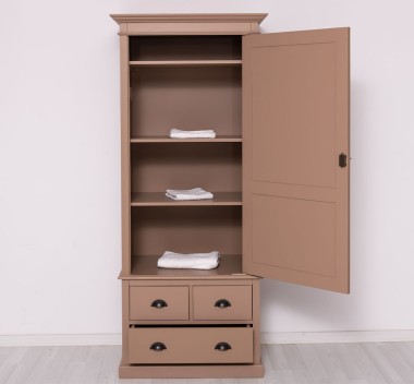 Wardrobe with 3 drawers