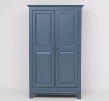 Cabinet with 2 doors