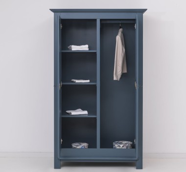 Cabinet with 2 doors