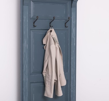 Coat Hanger with open space