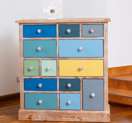 Chest of drawers with 13...