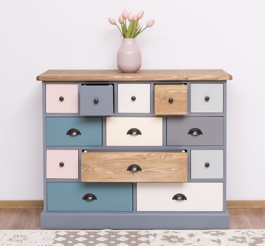 Chest of drawers with 13 drawers