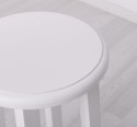 Bar stool with round top